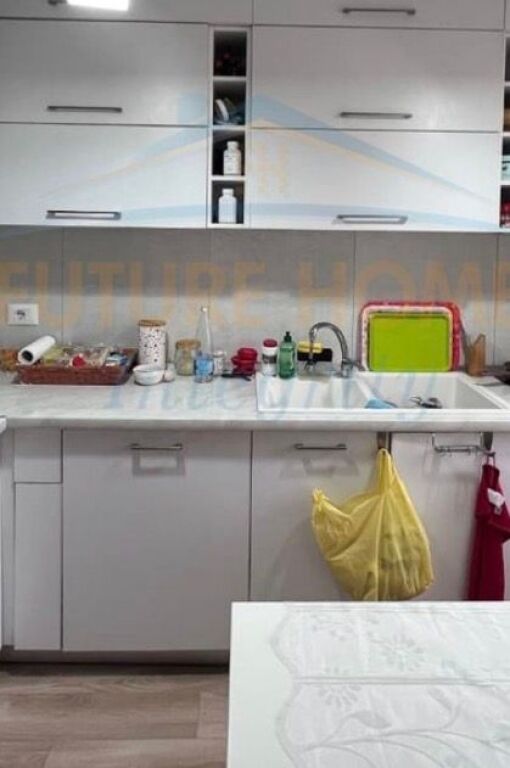 For sale, Apartment 1+1, Ballet School, Tirana.
