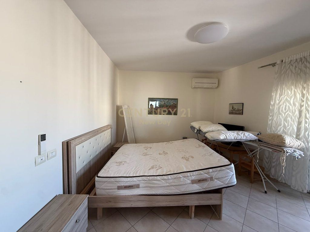 2+1 apartment with 2 bathrooms for rent near the Tax Office