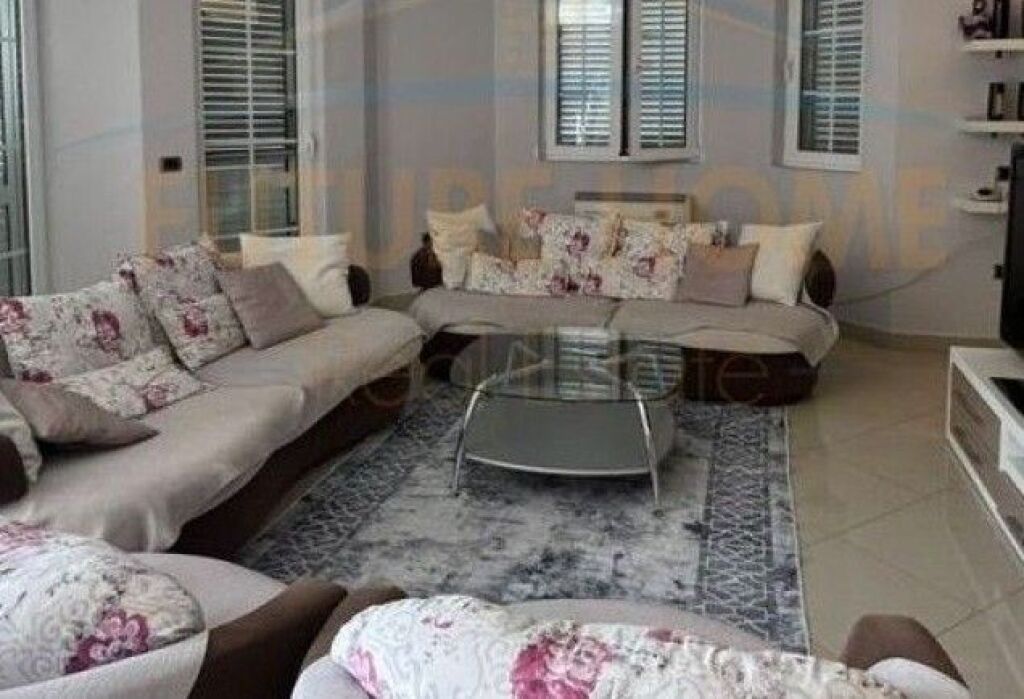 Affitto, Villa su 3 piani, Paskuqan, Tirana