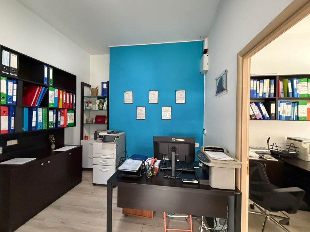 ​Office space for rent at Square 21.  