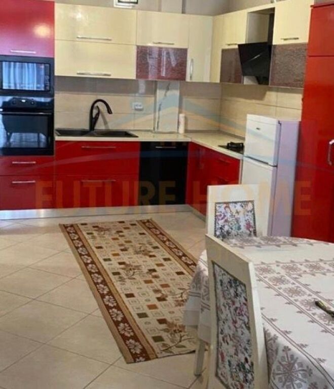 Shitet, Apartament 1+1, Rruga e Dajtit, Fresk, Tirane