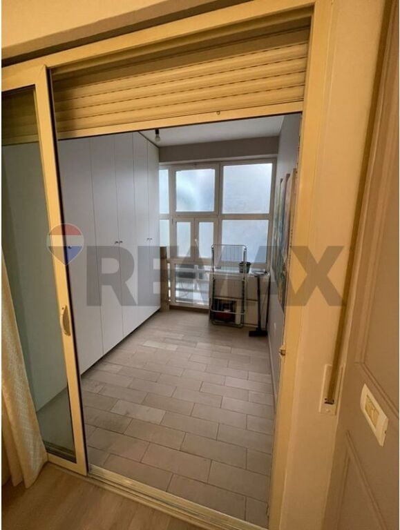 Apartament - Për Qira - Liqeni I Thatë, Tiranë