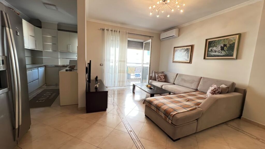 APARTAMENT 2+1 ME QIRA – LICEU ARTISTIK