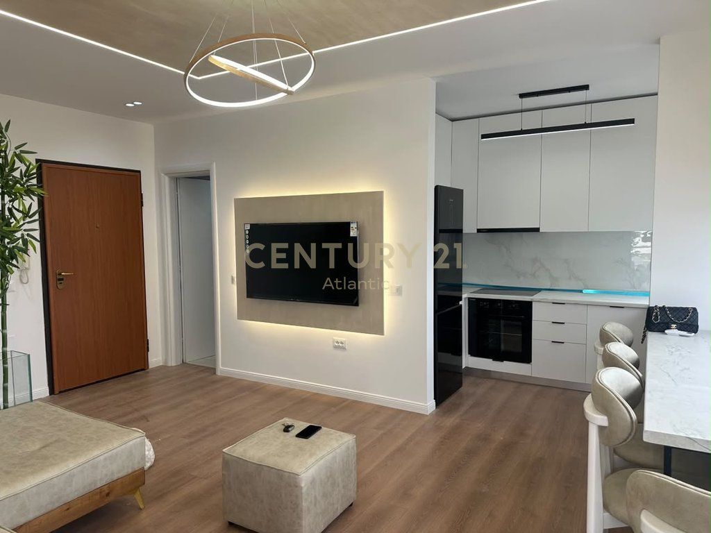 FOR RENT – 1+1 APARTMENT WITH SEA VIEW