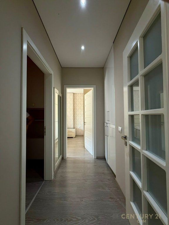 SHITET APARTAMENT 2+1+2 TEK RRUGA E KOSOVAREVE!