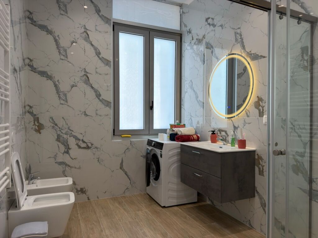 Appartamento 2+1+2wc in Affitto a Lungo Termine - Ambulanza, Vlora