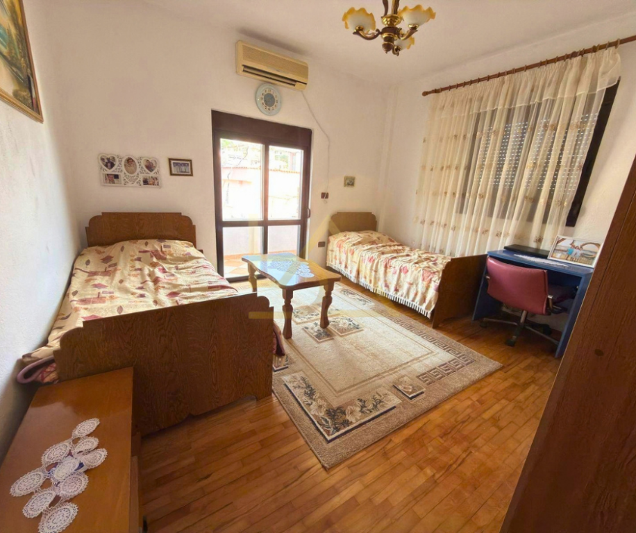 5-STOREY VILLA FOR SALE – “STEFAN VOKOPOLA” STREET (STREET 82), DURRËS