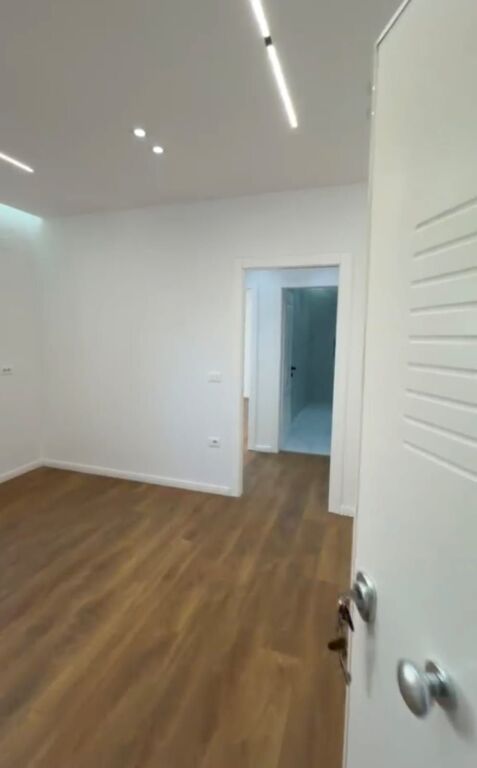 Apartment 1+1 for sale at 21 Dhjetori, Kavajes Street.