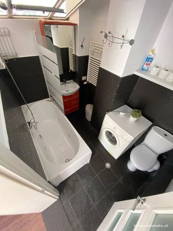 Apartament Duplex Me Qera 3+1+2 ne Bllok (ID B230229) Tirane