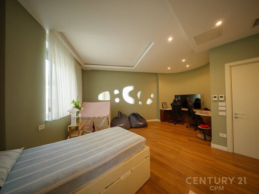MODERN VILLAS FOR SALE NEAR TEG!!!