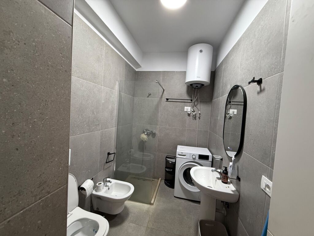 1+1, te urban gate, me parkim, 550 mije leke