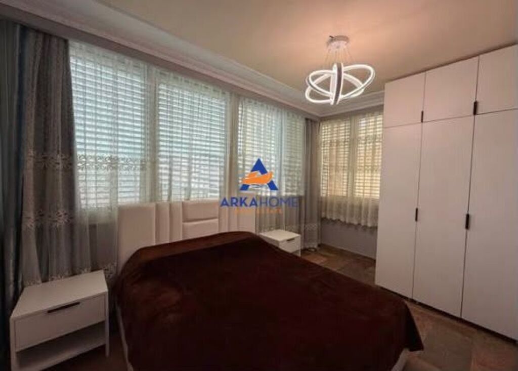 SHITET APARTAMENT 1+1+BALLKON "ISH PUNISHTJA E PASTAVE,RRUGA SIRI KODRA" 13.500.000 LEKE