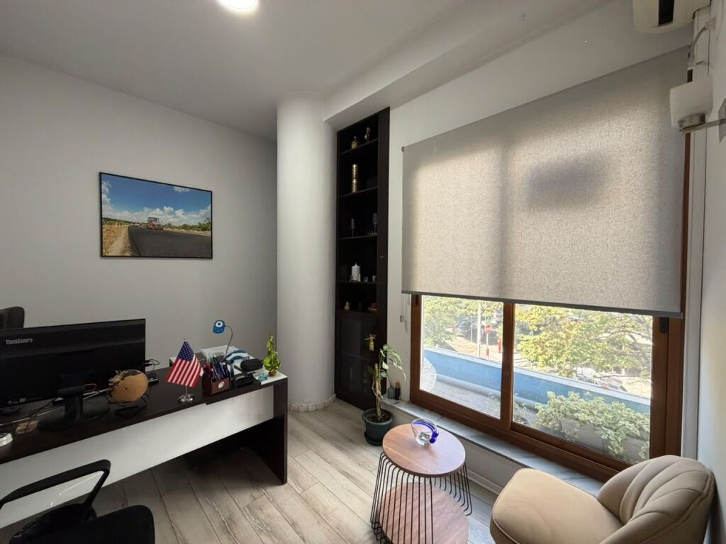 ​Office space for rent at Square 21.  