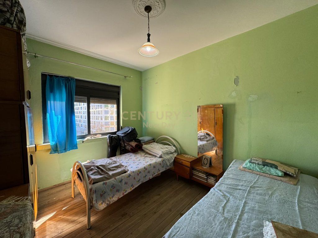 Apartament 1+1 në shitje te Stacioni i Trenit, Durrës - 75,000€ | 61.6 m²