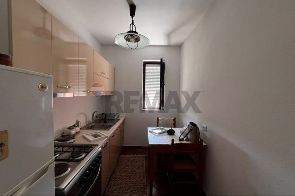 Apartment 2+1 for rent on Elbasan Street