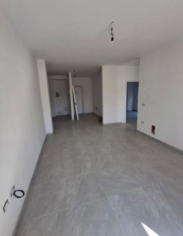 Rent | Apartament 2 + 1 | Rruga Dritan Hoxha | 650 €/month