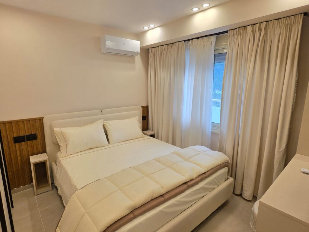 Appartamento 2+1+2 Balconi in Affitto a Lungo Termine - Lungomare, Vlore