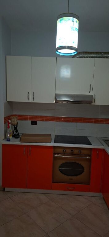 2+1, with veranda, near kika 1 commune of Paris, 1 million lek