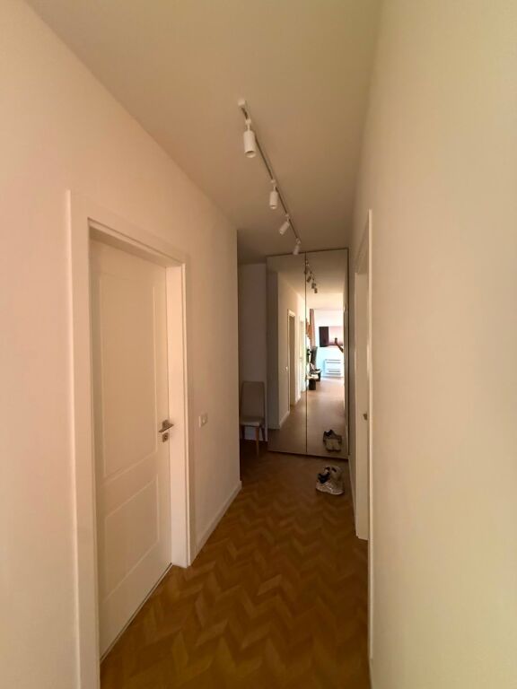 Apartament 2+1 per qera ne Shkoze !