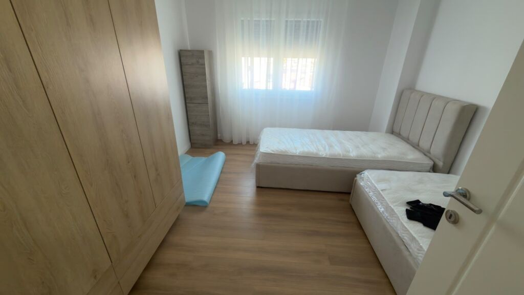 JEPET ME QIRA APARTAMENT 2+1 - prane Square 21