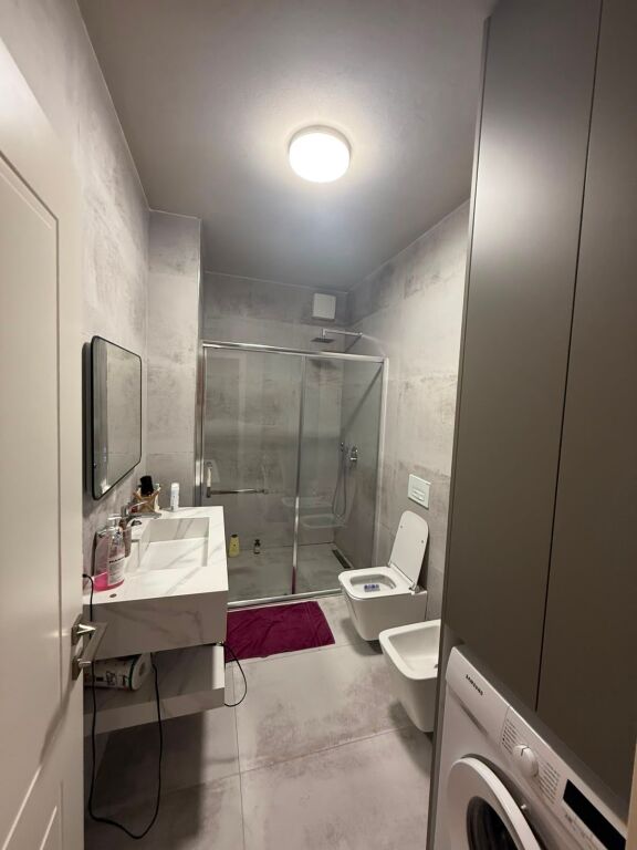 Apartament 2+1 per qera ne Shkoze !