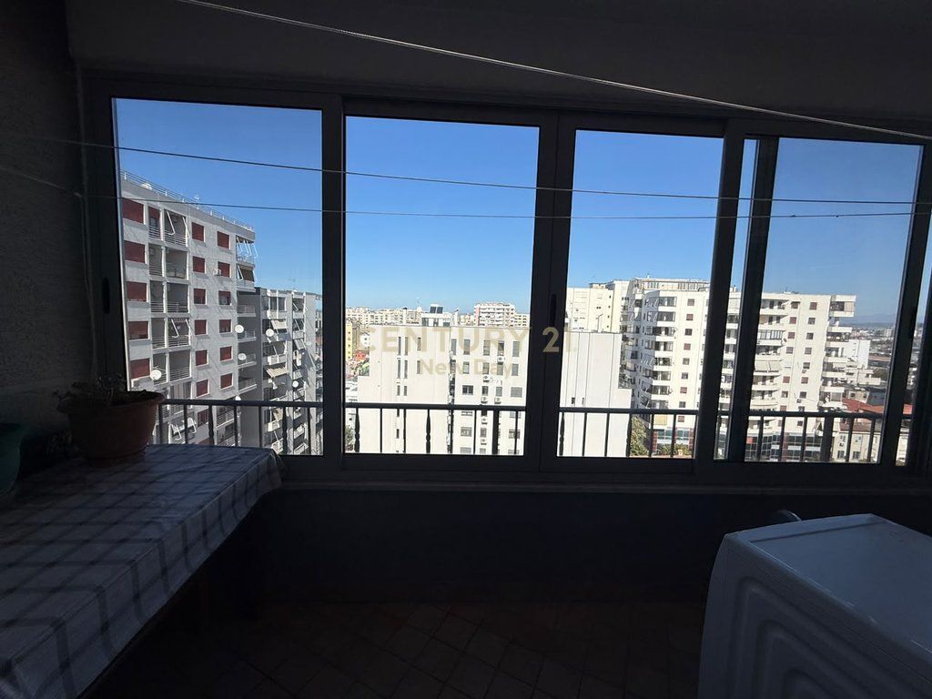 2+1 apartment with 2 bathrooms for rent near the Tax Office