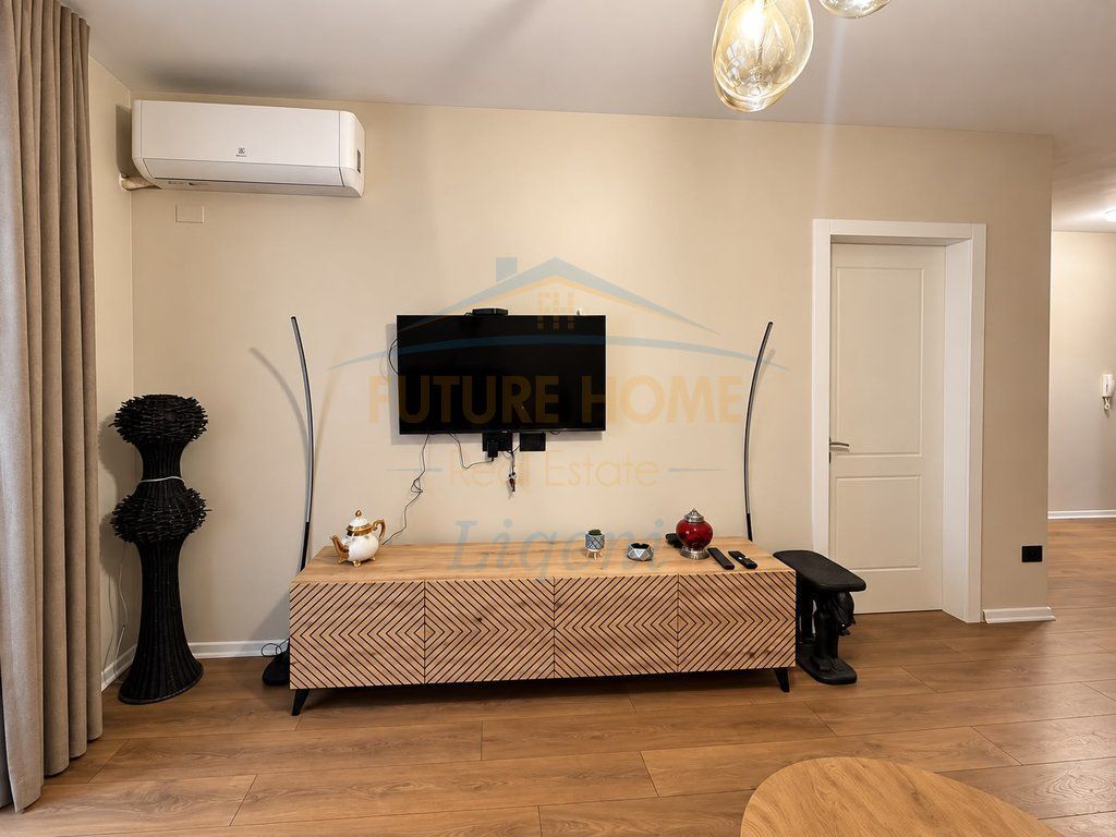 Apartament për shitje tek Liqeni i Thatë, Tirane.