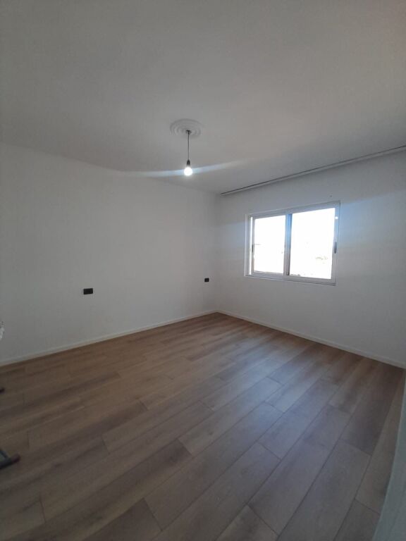 🏠 JEPET ME QIRA 1+1 – RRUGA NAIM FRASHËRI