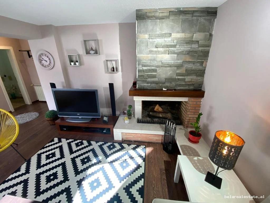 Apartament Duplex Me Qera 3+1+2 ne Bllok (ID B230229) Tirane