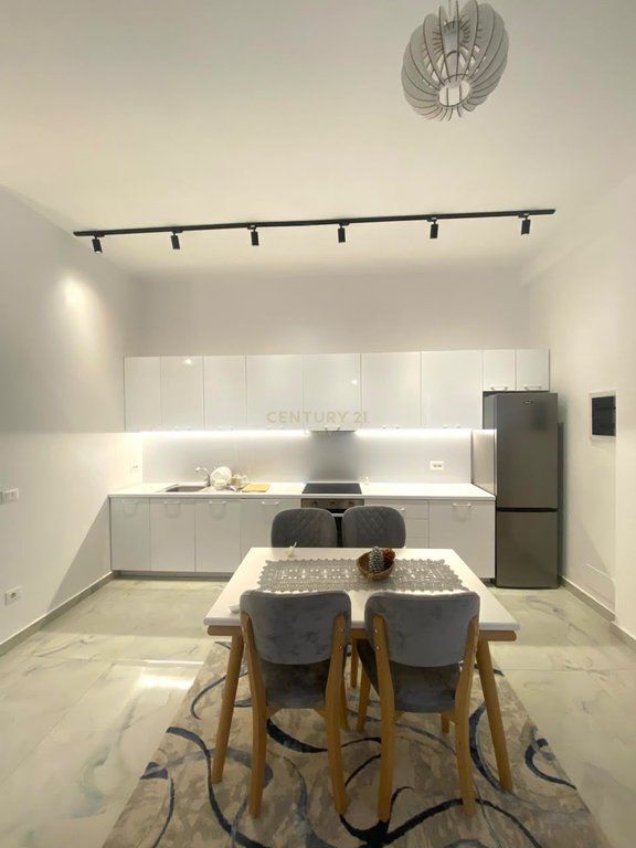 Appartamento 1+1 in Affitto a Fresk, Complesso Rafaelo
