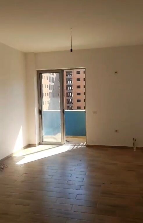 For rent 2+1+2 EMPTY IN KAMEZ RRETHI ULLIRIT 28,000 leke