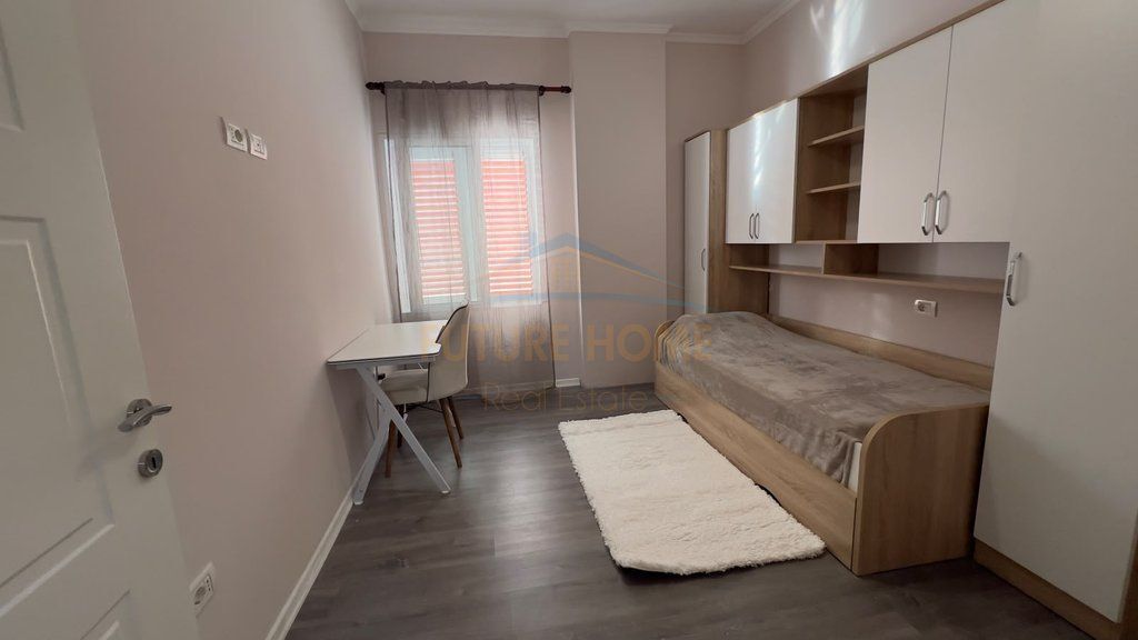 Qira, Apartament 2+1+2, pranë Lake View ,Tiranë DB74884