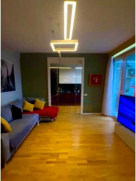 Rent, Apartment 3+1+2, Mine Peza Street, Tirana