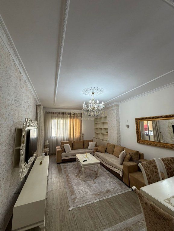 Appartamento 2+1 in affitto ad Astir 600 € /Mese