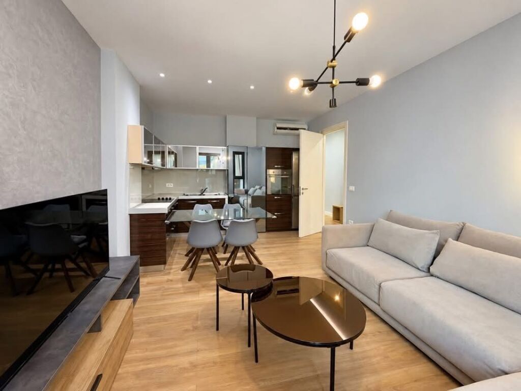 Jepet me qira apartament 1+1 Rruga e Kosovareve