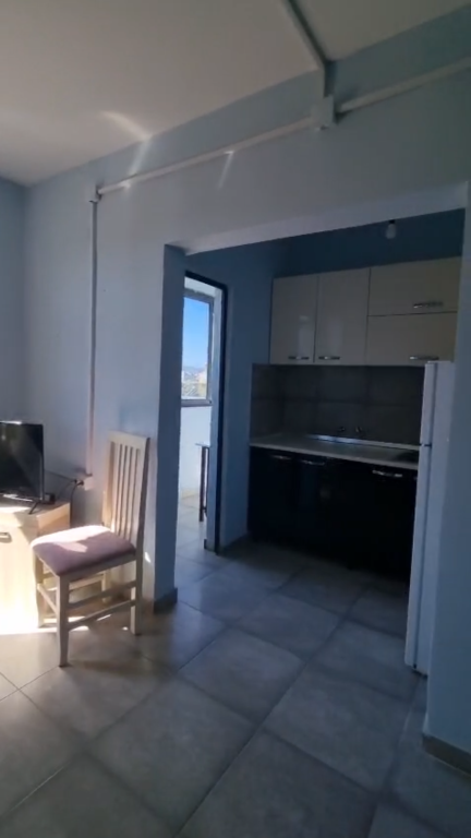 Apartament 1+1 per qera Laprake Spitali Ushtarak !