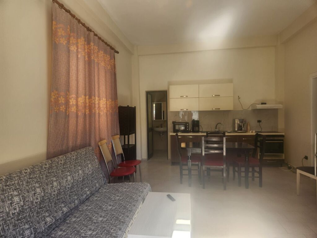 Apartament 1+1 per qera 21 Dhjetori !