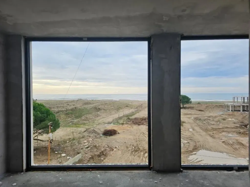Shitje | Apartament 2 + 1 | Rruga Gjiri I Lalëzit | 235000 €