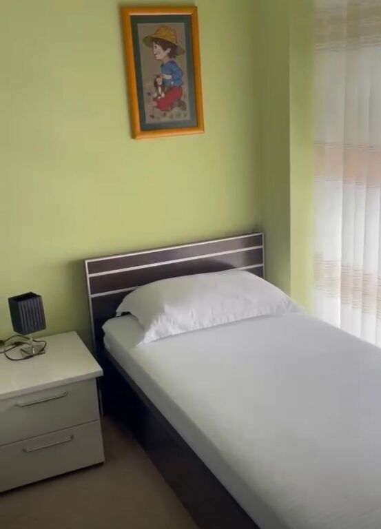 Qera, Apartament 2+1+2, prane Liceut Artistik, Tirane
