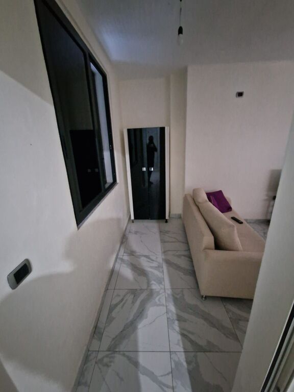 Qera | Apartament 2 + 1 | Spitali Amerikan Durrës | 500 €/muaj