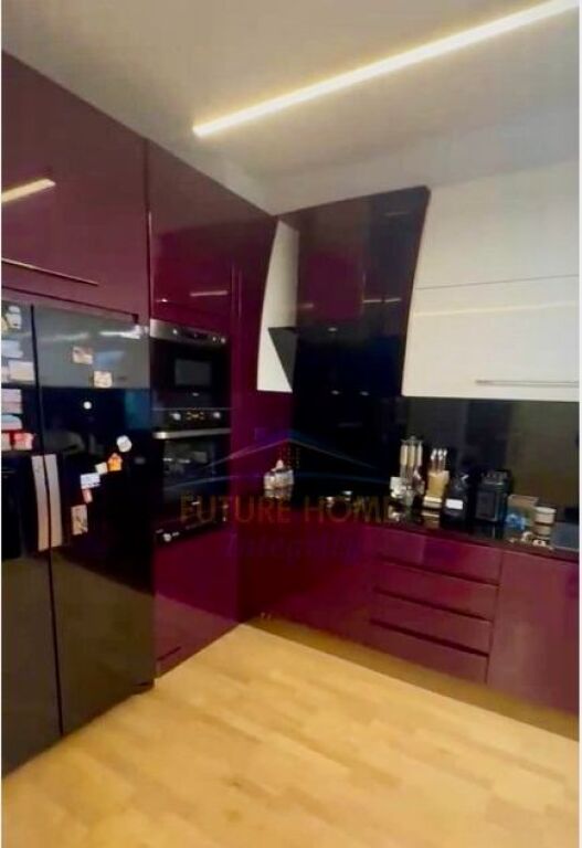Rent, Apartment 3+1+2, Mine Peza Street, Tirana