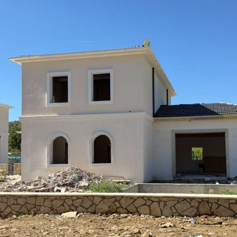 🏡🔥 OPPORTUNITY‼️ LUXURY VILLA WITH POOL FOR SALE | PETRELË