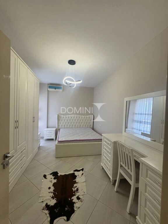 Apartament 1+1 ne shitje , Rruga 5 Maji !