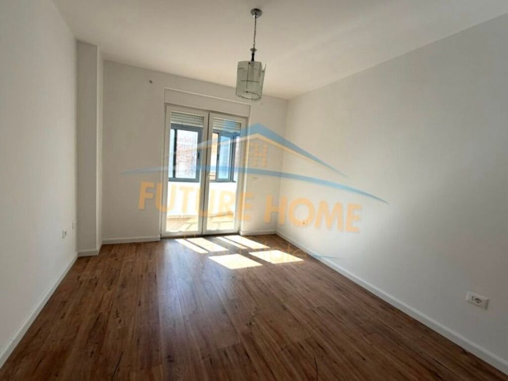 🏡 SHITET | APARTAMENT 2+1+2 | STACIONI I TRENIT, TIRANË