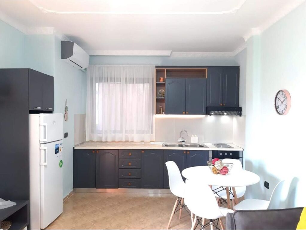 Casa in affitto vicino ai dormitori di ingegneria edile Zogu i Zi 21 anniversario di dicembre