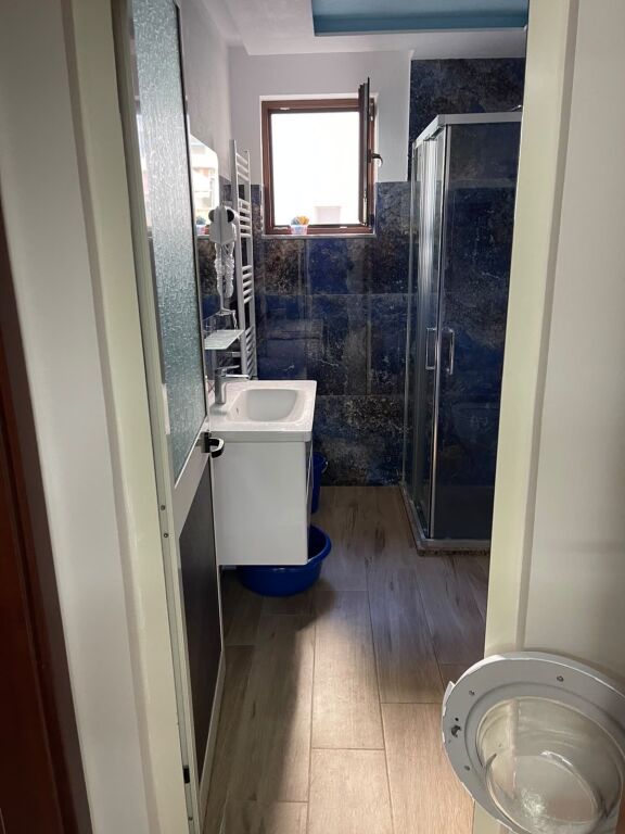 Apartament me qera Golem