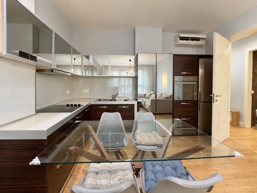 Jepet me qira apartament 1+1 Rruga e Kosovareve