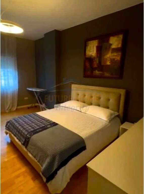 Rent, Apartment 3+1+2, Mine Peza Street, Tirana