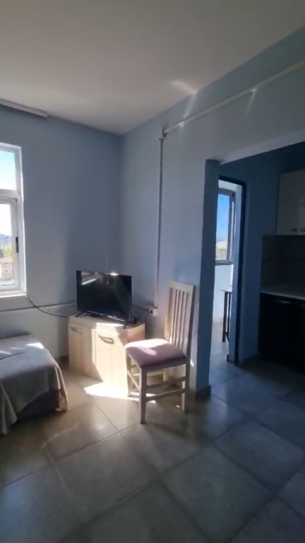 Apartament 1+1 per qera Laprake Spitali Ushtarak !