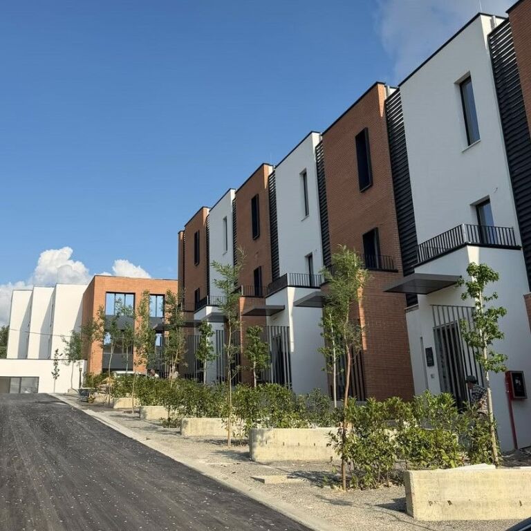 🏡✨ VILLA FOR SALE + 🅿️ PARKING – PICCADILLY RESIDENCE, TEG